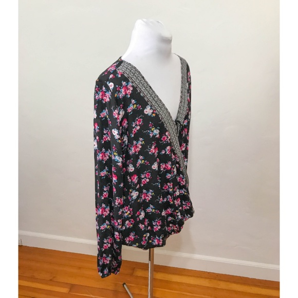Almost Famous Floral Surplus Wrap Front Top - Picture 10 of 13